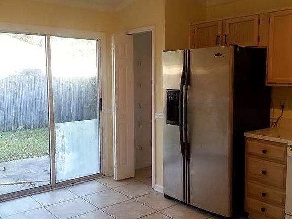 4th image of 279 Carriann Cove Ct