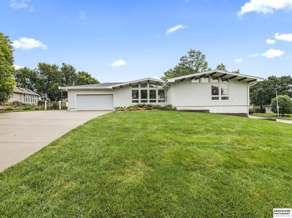 2425 S 114th St, Omaha, NE 68144