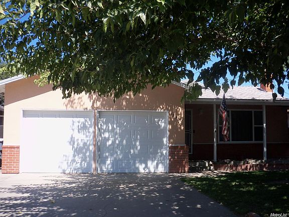 2nd image of 1252 Poplar St