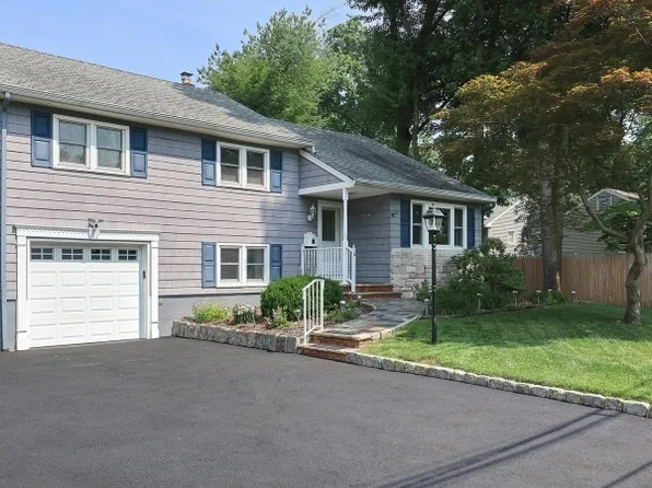 18 Chester Lang Pl, Cranford Twp., NJ 07016