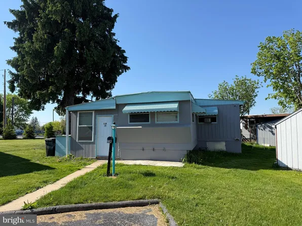 11 David Dr, Lebanon, PA 17046