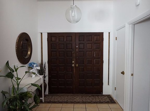 2nd image of 2673 Paradise Dr