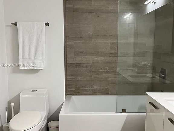 3rd image of 1300 Brickell Bay Dr APT 2307