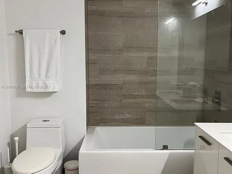 1300 Brickell Bay Dr #2307 — Photo 4