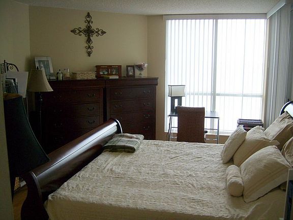 5th image of 6767 Collins Ave APT 1407