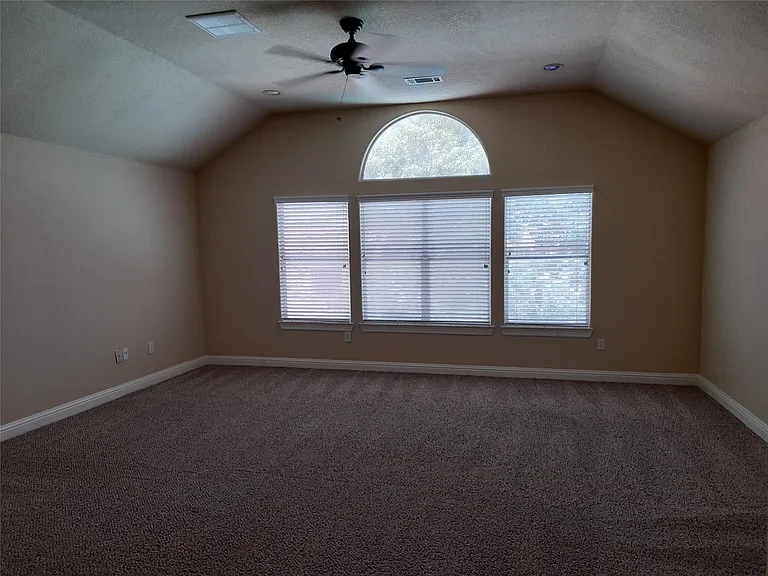 1722 Parklake Vlg — Photo 18