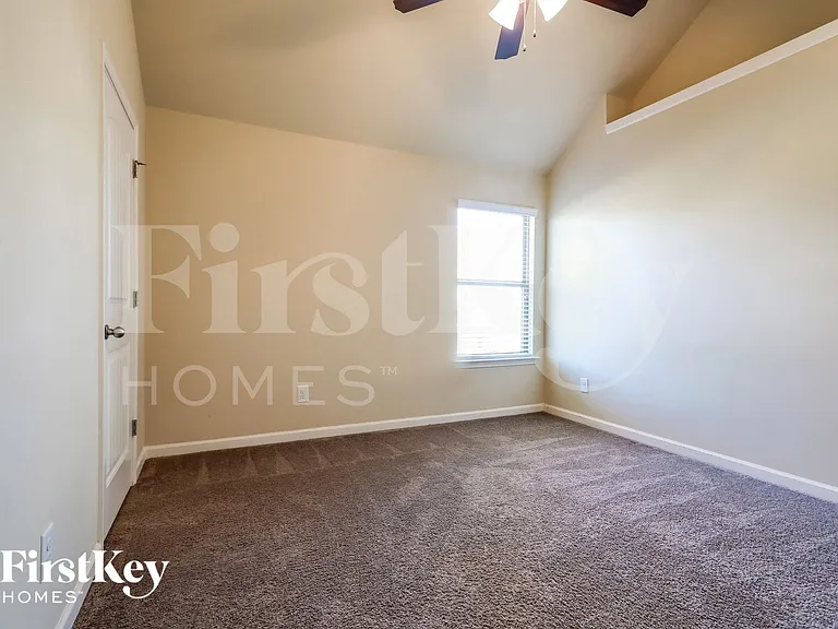 6013 Cloverfield Way — Photo 9