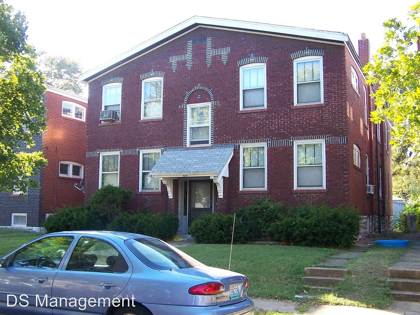 5211 Louisiana Ave photo 1