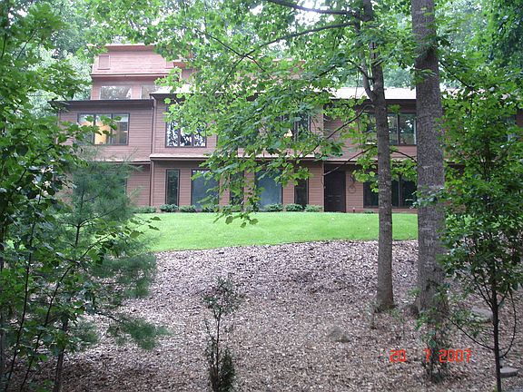 Rear, 2 story walk out lower