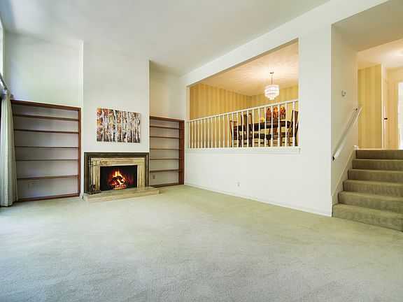 5th image of 207 S Oakland Ave Unit C