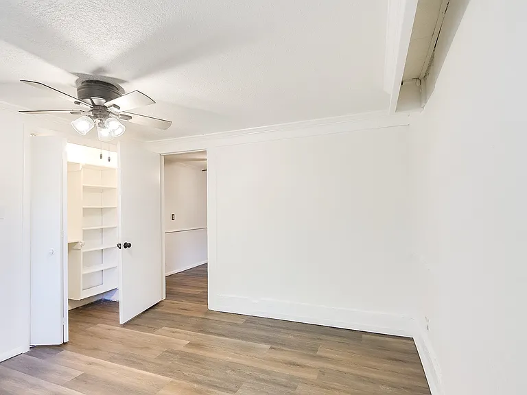 525 N McKinley Ave #1/2 — Photo 15