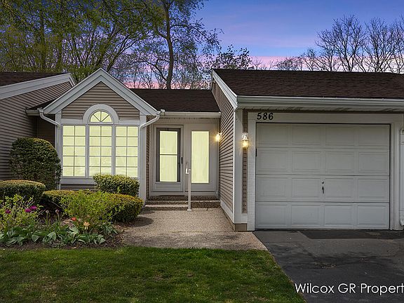 2nd image of 586 Appletree Ct