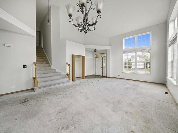 3rd image of 1794 Churchill Ln