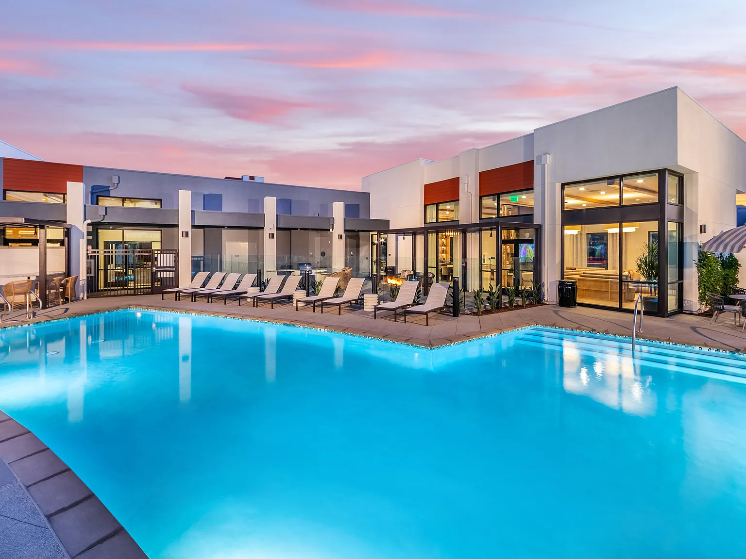 Marlowe Temecula — Photo 1