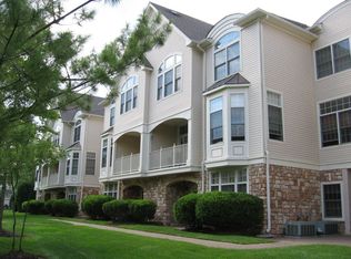 119 Turlington Ct, Livingston, NJ 07039