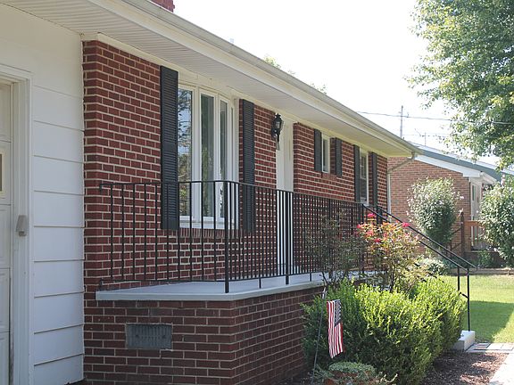 4th image of 110 Maloy Dr