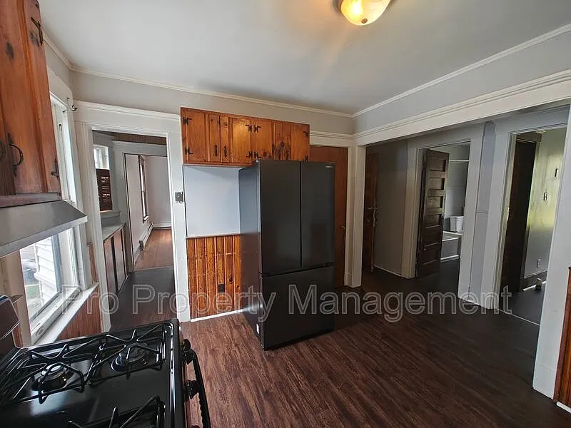 Building Photo - 83 Norton St #2