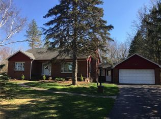 10525 Greiner Rd, Clarence, NY 14031