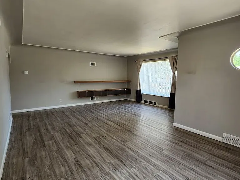 1225 Upham St — Photo 4