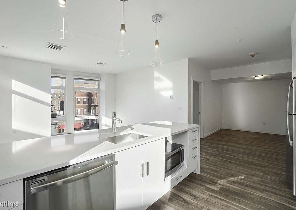839 Beacon St. #403 Boston (Fenway) Unit Photo 4
