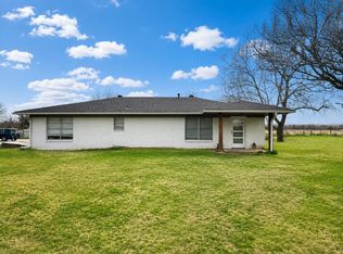 5283 Carpenters Bluff Rd, Denison, TX 75021