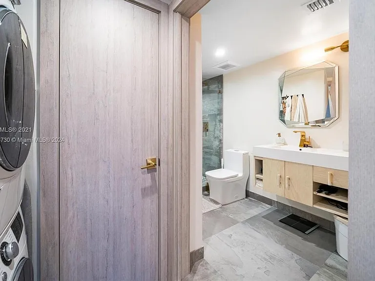 2301 Collins Ave #306 — Photo 10
