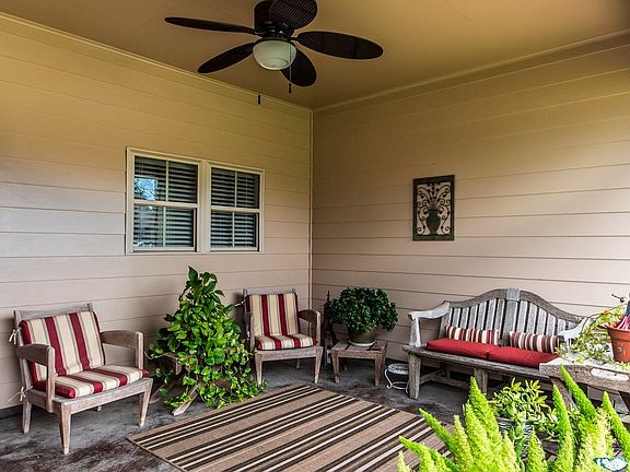 5th image of 209 Copperfield Way