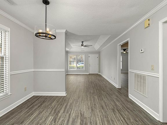 4th image of 921 Grimble Ct