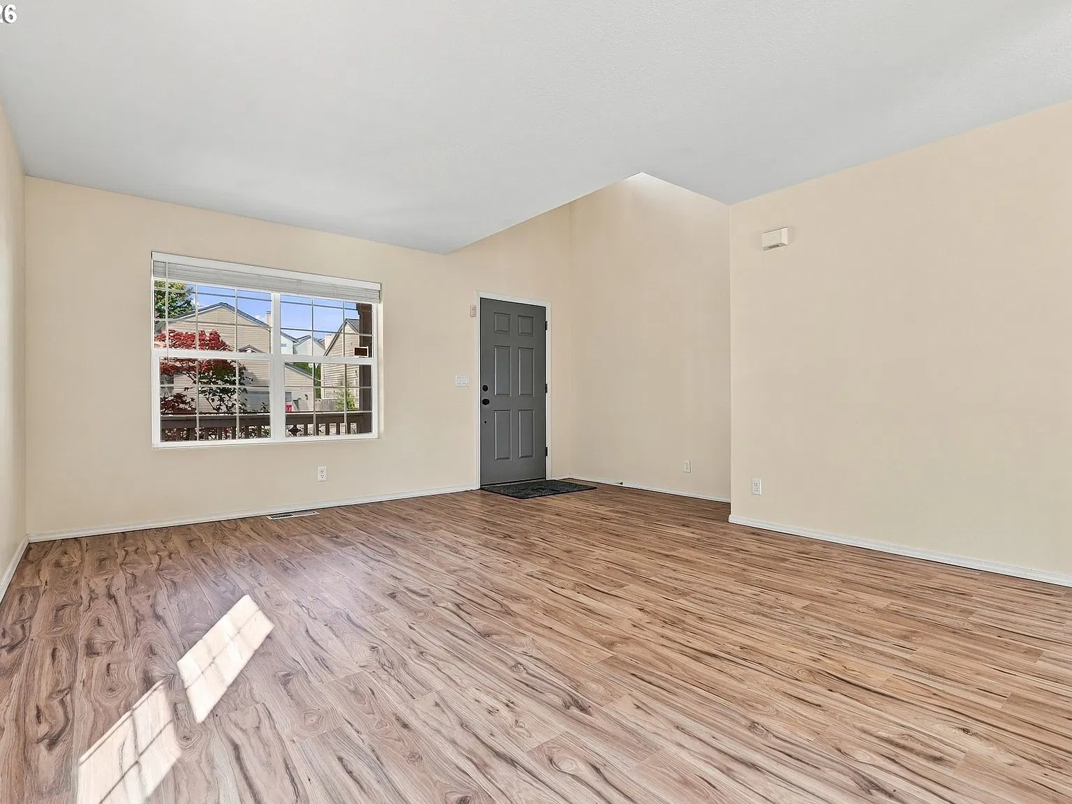 4 bed, 2.5 bath, 2269 sqft, $2,695 — Photo 2