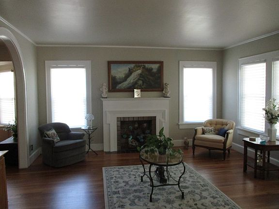 4th image of 1529 S Madison St