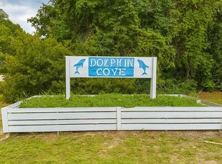 2 Dolphin Cv, Freeport, FL 32439