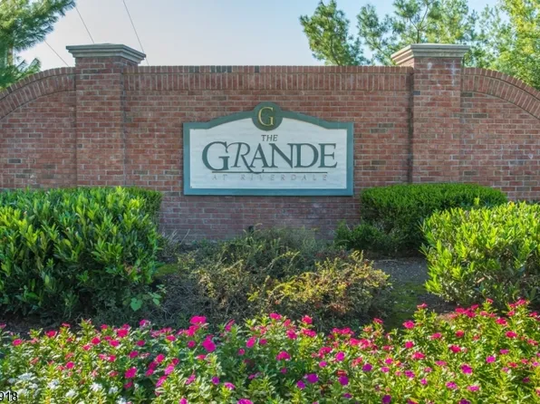 1420 Wharton Ct BLDG 1 #1420, Riverdale Boro, NJ 07457