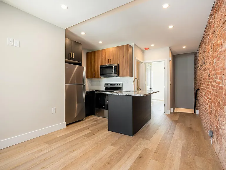 1915 S Norwood St #2 — Photo 7