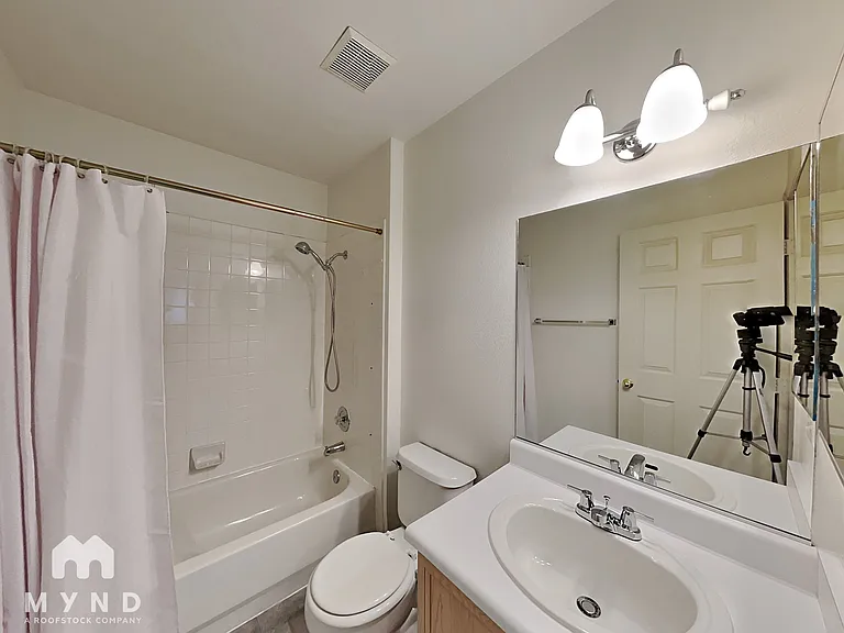 8042 Laurena Ave — Photo 28
