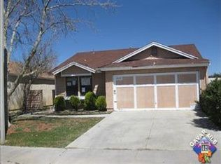 2617 Nandina Dr, Palmdale, CA 93550