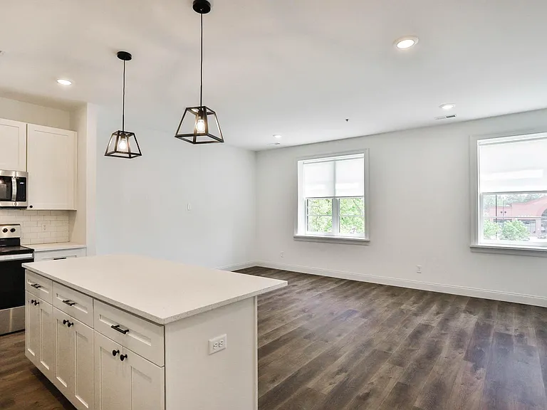 6611 Clayton Rd #201 — Photo 21