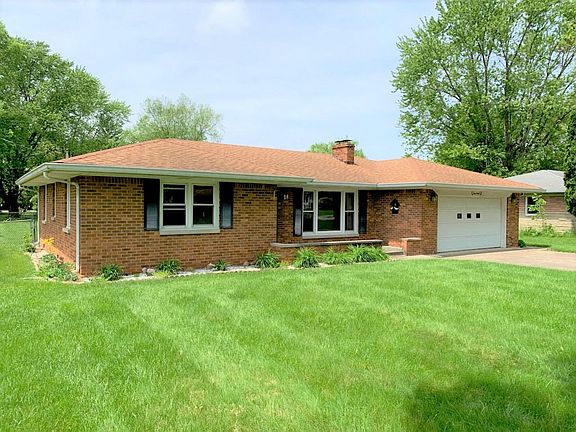 3rd image of 140 Kirk Dr W
