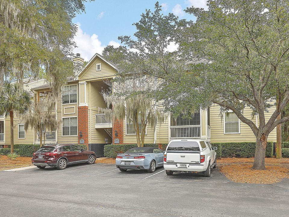 1st image of 1600 Long Grove Dr Unit 1417