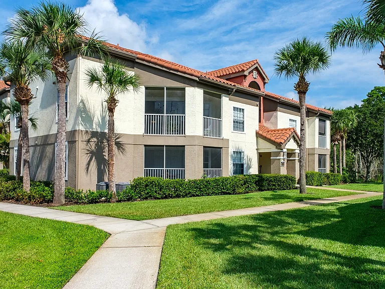 The Landings at Boot Ranch | Palm Harbor FL | Building Exterior