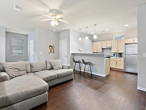 2nd image of 2606 Wilson St APT 501
