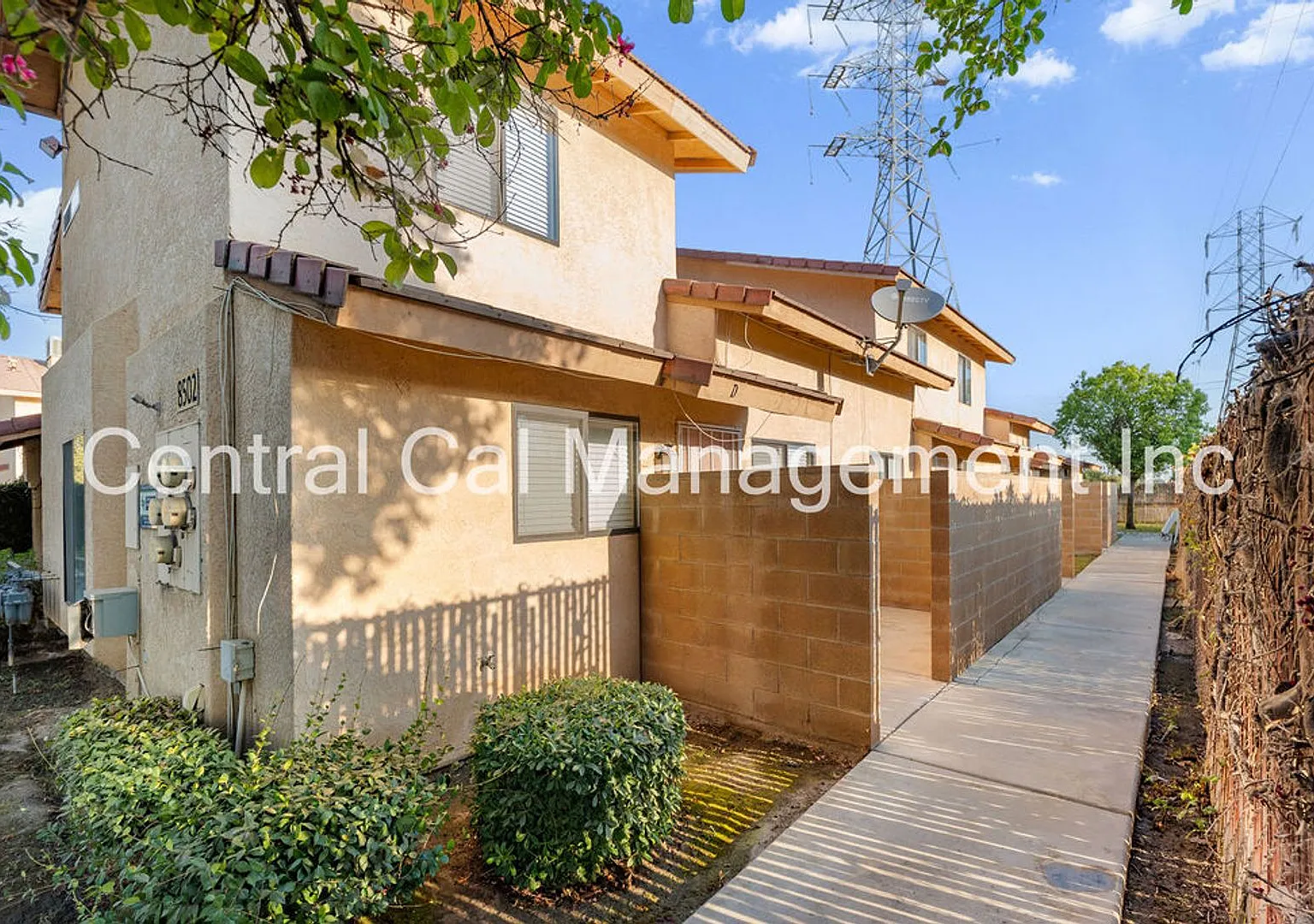 8502 Laborough Dr — Photo 2