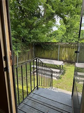 829 Teche St #1 — Photo 11