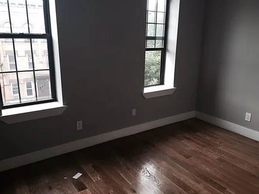 Rented by P Management | media 57