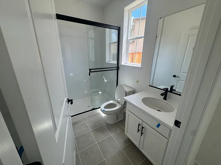 880 Sun Pillar Ct — Photo 3