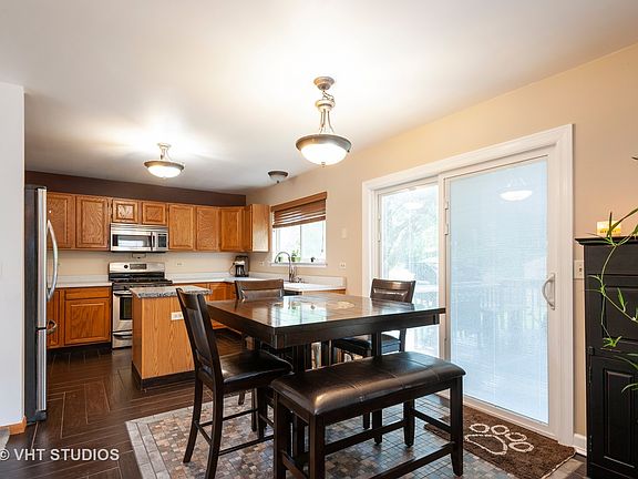 4th image of 7861 Geneva Dr