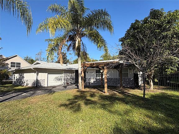 3rd image of 14715 Bayonne Rd