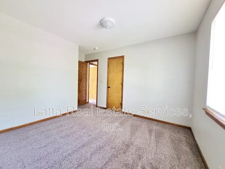15506 Ann Ave — Photo 9