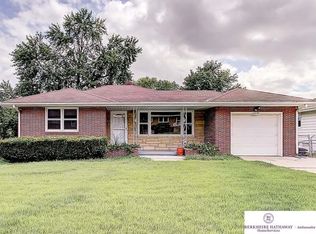 4237 Monroe St, Omaha, NE 68107