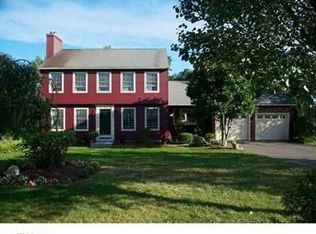 10 Spice Hill Dr, East Hampton, CT 06424