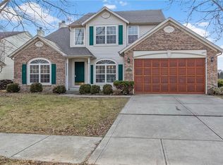 6293 Briargate Dr, Zionsville, IN 46077